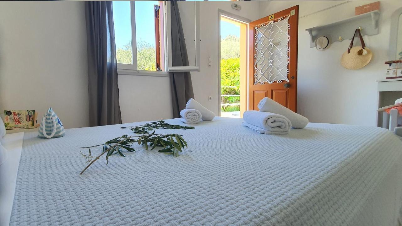 Aphrodite Studios & Apt With Pool Lákka Exteriér fotografie