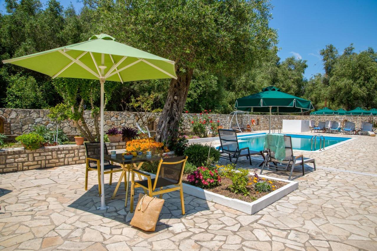 Aphrodite Studios & Apt With Pool Lákka Exteriér fotografie