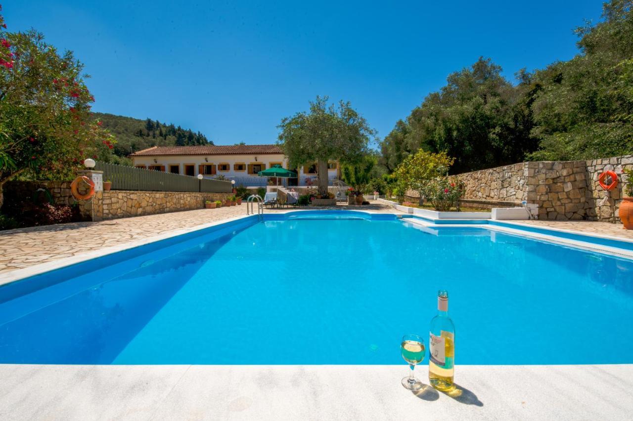 Aphrodite Studios & Apt With Pool Lákka Exteriér fotografie